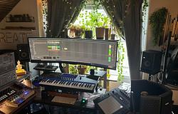 Otthoni stúdió alapok: megbízható márkák kezdő producereknek