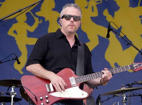Jason Isbell és zenésztársai beperelték a Sunót