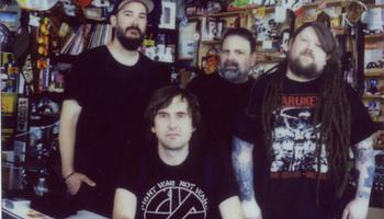 Napalm Death történelmet ír a Tiny Desknél