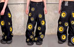 Techno-hangszórós nadrág: a divat és a rave kultúra legújabb őrülete