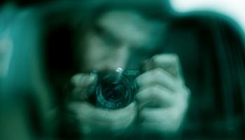 Leipzigi DJ-t ítéltek el ex-partnereiről készült képek közzététele miatt