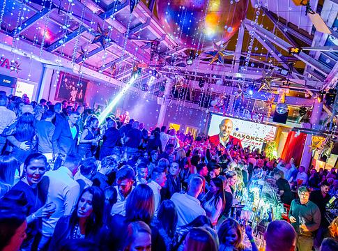 Két hónapra bezáratták a Symbol Budapestet drogbotrány és bántalmazás miatt