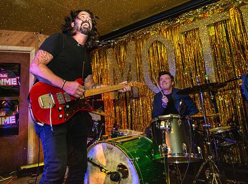 Több tízezren álltak ki a londoni Moth Club megmentéséért