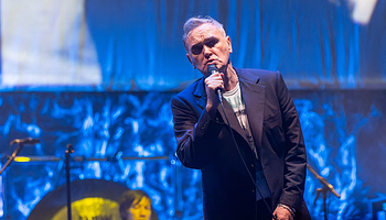 Morrissey szerint kilenc álprofil politizálta rá a nevét – új közlemény és készülő jogi lépések