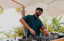 Parallel Voices kiadta az Aperture EP-t az Anjunadeep Explorationsnál