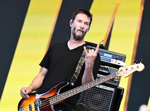 Dogstar 2026-os európai turné: Keanu Reeves zenekara visszatér a színpadra