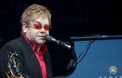 Elton John 14 év után visszatér Mexikóvárosba két búcsúkoncertre