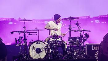 Megható előzetest kapott a Travis Barker: Louder Than Fear