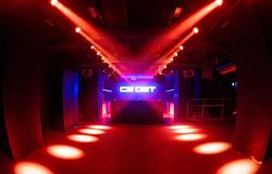 Marie Montexier vezeti a VARIANZ következő klubestjét a karlsruhei C2 OST-ban