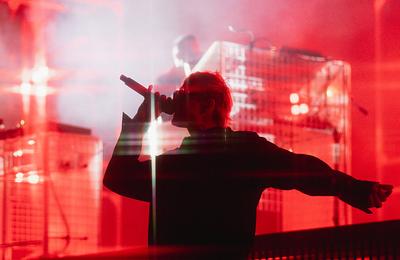 Több mint 40 ezer ember előtt lépett fel a RÜFÜS DU SOL Chicagóban