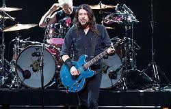 A Foo Fighters új élő EP-t adott ki jótékonysági céllal a Bandcampen
