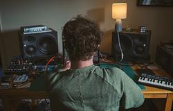 Nathan Fake új albuma, az „Evaporator” a nappali fény elektronikus hangzását idézi meg