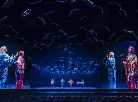 Az ABBA Voyage gazdasági és kulturális áttörése Londonban