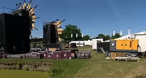 4.000 vendég: hardstyle fesztivál a szülők kertjében Lübeck mellett