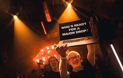Above & Beyond kiadta a régóta várt klubfegyvert, a Major Dropot