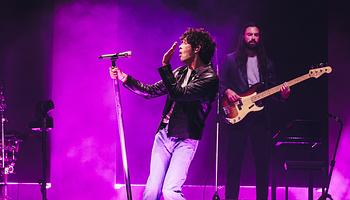 Matty Healy akusztikus meglepetése James Taylor klasszikusával