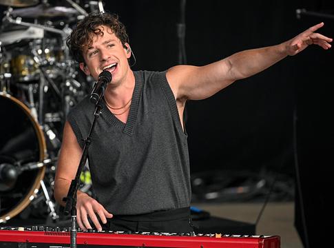 Charlie Puth: ne a feedre írjatok zenét, hanem a dalokra figyeljetek