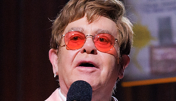 Elton John hologramshow-val tér vissza Las Vegasba