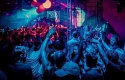 Szúrásos támadások gyanúja a berlini Matrix klubban