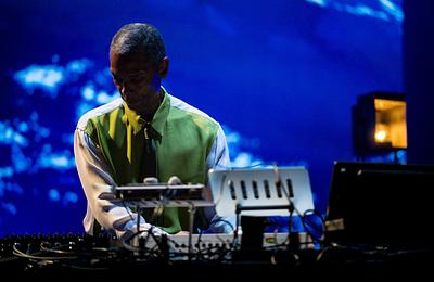 Jeff Mills nem fél az MI-től, de a zenéjét továbbra is maga készíti