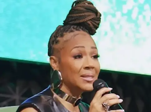 Erica Campbell kiadója egymillió dollár felett perli az SRG-t