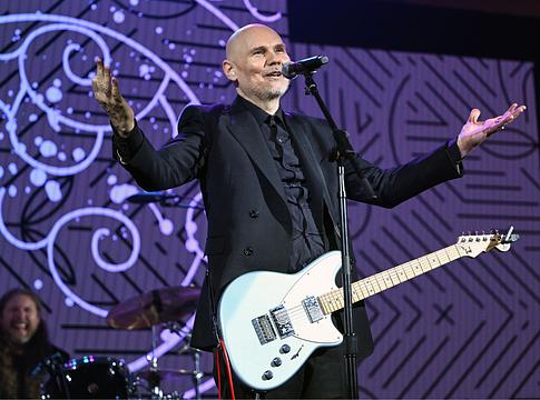 Smashing Pumpkins „requiemet” tartott Zero-nak, és turnét jelentett be a Mellon Collie-hoz