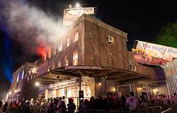 A Glastonbury Block9 2025 legjobb pillanatai mixben térnek vissza