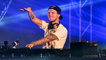 John Summit újra elővette Avicii „Seek Bromance” című klasszikusát