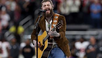 Post Malone, Tom Cruise és Jennifer Hudson a World Cup záróünnepségén