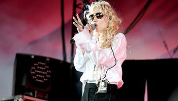 Grimes Psy Opera albuma készül, generatív AI nélkül – közben az AI-ról: „bigger than Jesus”, „most dangerous thing that’s ever going to happen”