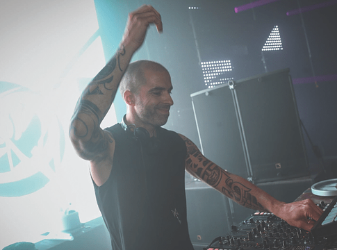 Chris Liebing visszatér a tiszta technóhoz az Evolver albummal