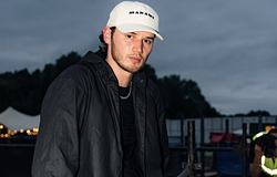 Mau P a Forbes 30 Under 30 Europe címlapján, albumot is belengetett