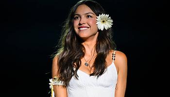 Olivia Rodrigo Stevie Nicks-szel és Alanis Morissette-tel vitte színpadra a Landslide-ot és az Ironicot