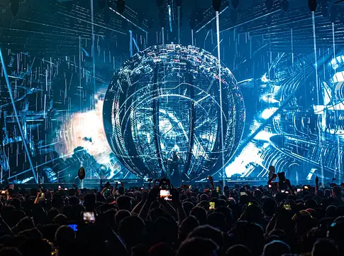 Eric Prydz ’Call on Me’-vel zárta HOLOSPHERE 2.0 rezidenciáját Ibizán