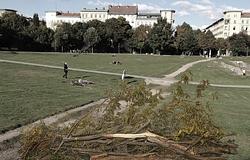 Berlin-Kreuzberg lakói saját kerítést építettek, hogy megvédjék magukat a drogosoktól