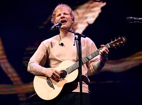 Ed Sheeran: „Hibákat követek el, és nagyon sajnálom”