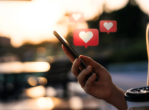 Miért fordulnak egyre többen AI társakhoz? – Az érzelmi kapcsolatok új korszaka