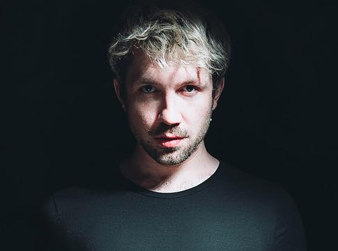Felix Raphael első stúdióalbuma a mentális egészségről szól