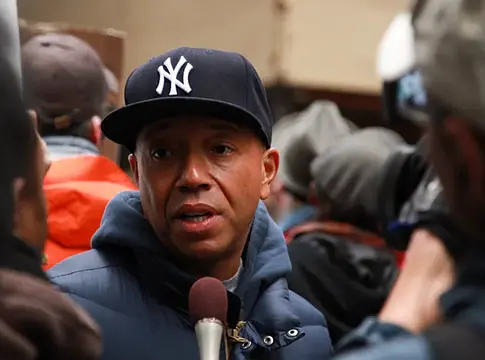 Russell Simmons 100 millió dolláros pert indított az HBO ellen