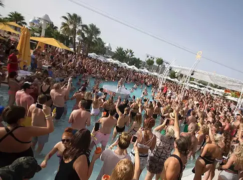 O Beach Ibiza nemzetközi terjeszkedésre készül új, zenevezérelt beach clubokkal