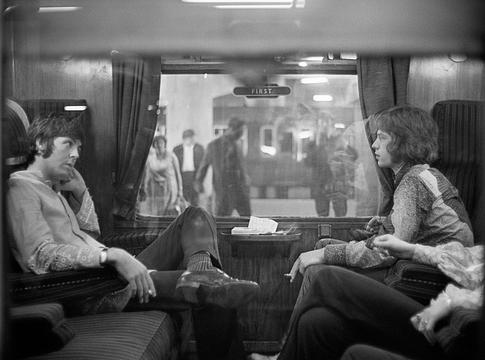 Mick Jagger: Paul McCartney-val gyerekjáték volt együtt dolgozni