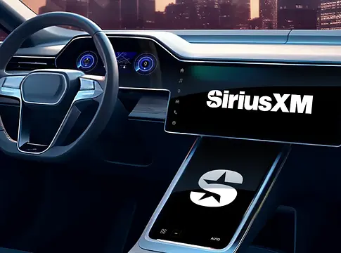 Vegyes Q2 a SiriusXM-nél: stagnáló bevétel, rekordalacsony lemorzsolódás, 17%-os profitugrás