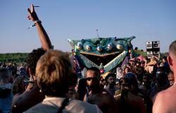 Enter The Whole: visszatér a WHOLE Fesztivál Ferropolisba