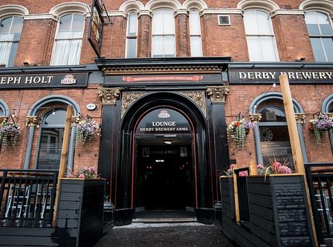Dokumentumfilm mutatja be a The Derby Brewery Arms queer központtá válását