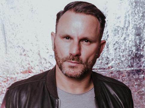 Mark Knight és Cristoph tíz év után új életet ad a Yebisah-nak