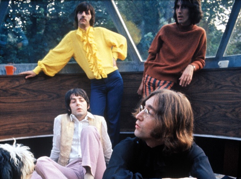 A Universal Music veszi kézbe a The Beatles globális merchandise-üzletét