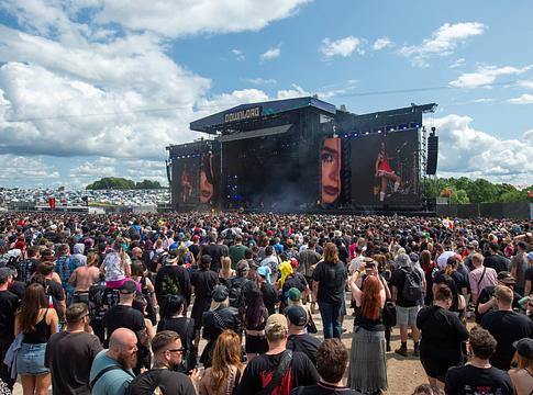 A Download Festival 2026 három legendával tér vissza: Limp Bizkit, Guns N’ Roses és Linkin Park vezetik a line-upot
