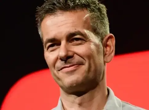 Vegyes képet mutat a Warner Music Group 2025 vége: nőtt a bevétel, csökkent a profit