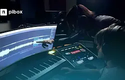 Rendet a káoszban: a Pibox új szintre emeli a zenei csapatok együttműködését