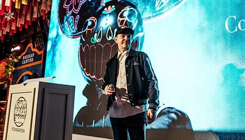 deadmau5 újabb mentett cicát fogadott örökbe az Adopt a Cat Month apropóján